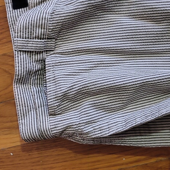 Shorts - Picture 4 of 7